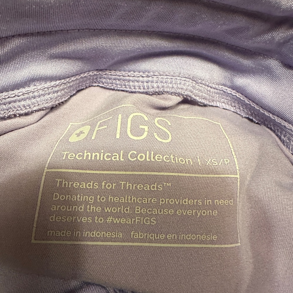 FIgs Lilac Jogger Scrubs EUC - Picture 3 of 10